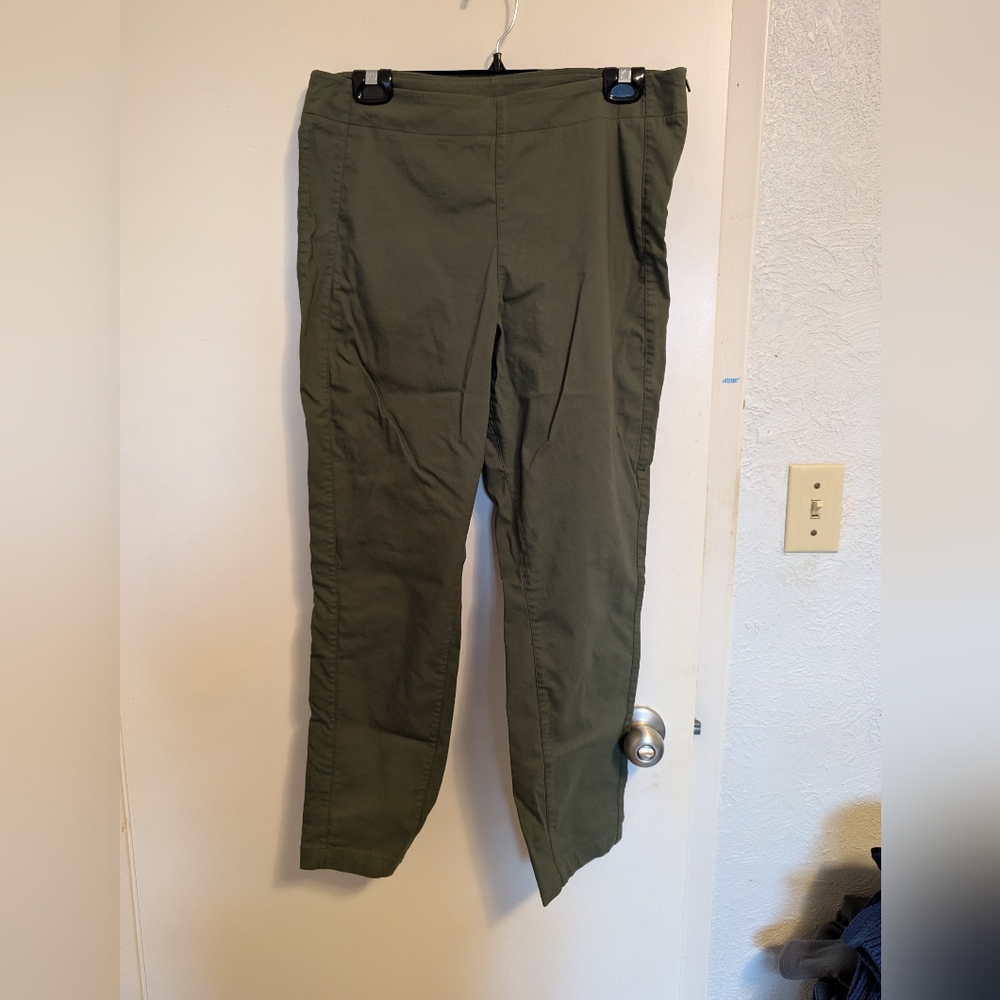 EUC Kit and Ace Classic Ankle pant - Navigator Collection - Sze 12 - Olive Green